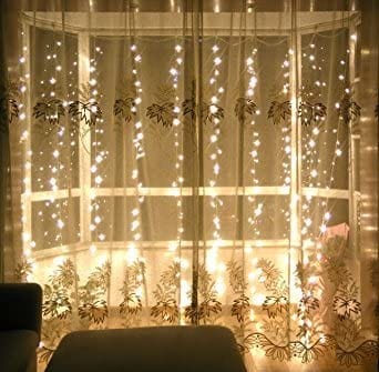 LED Indoor & Outdoor Snowing Icicle Chaser Lights with White Cable (2000 Lights) - Warm White Lights 8800225838509 only5pounds-com