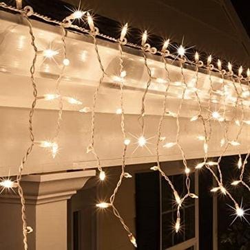 LED Indoor & Outdoor Snowing Icicle Chaser Lights with White Cable (480 Lights) - Warm White Lights 8800225837359 only5pounds-com
