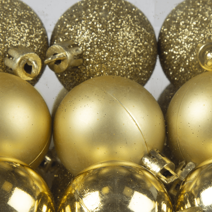 Pack of 100 Shatterproof Christmas Baubles - Gold 5056150253259 only5pounds-com
