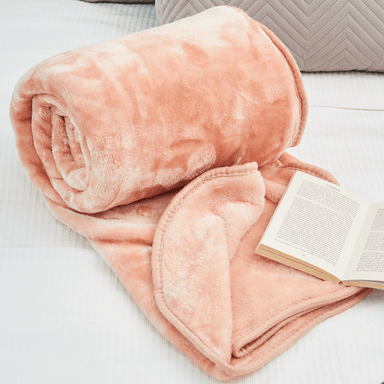 Soft Faux Mink Throw King Size (200 x 240cm) - Blush Pink 5056536106773 only5pounds-com